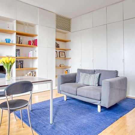 Joivy Vibrant Studio With Balcony Milano Esterno foto