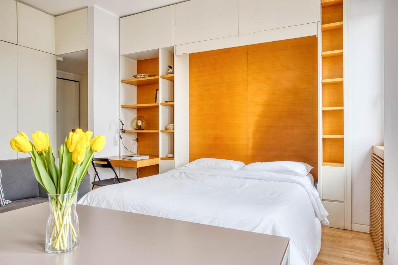 Joivy Vibrant Studio With Balcony Milano Esterno foto