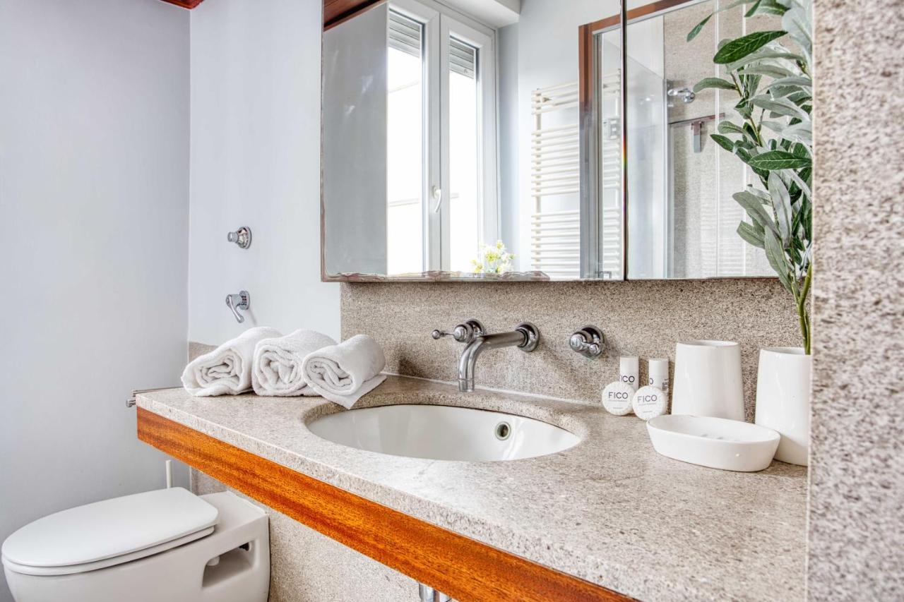 Joivy Vibrant Studio With Balcony Milano Esterno foto
